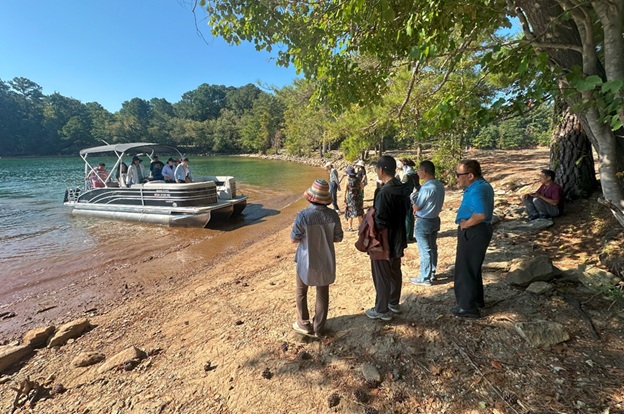 LakeCruise_07.jpg
